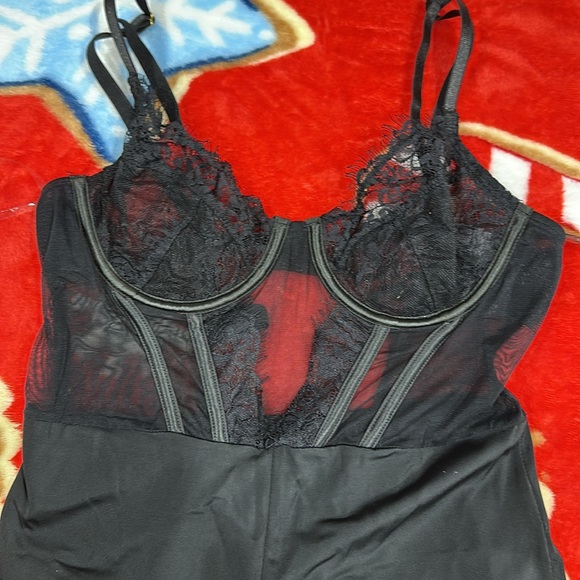 FASHION NOVA ROMPER - Picture 2 of 5